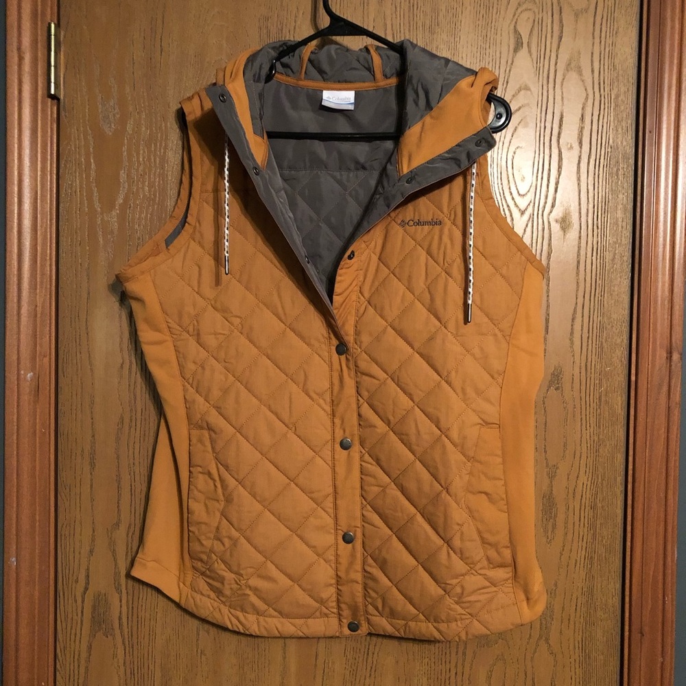 Women’s Columbia Vest